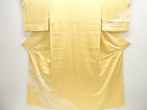 絞り　霞に青海波模様付け下げ色無地着物